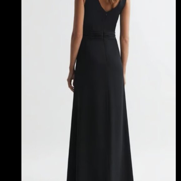 Halston Erica Gown - Picture 5 of 6
